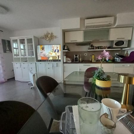 Apartmani Afrodita Sutivan Extérieur photo