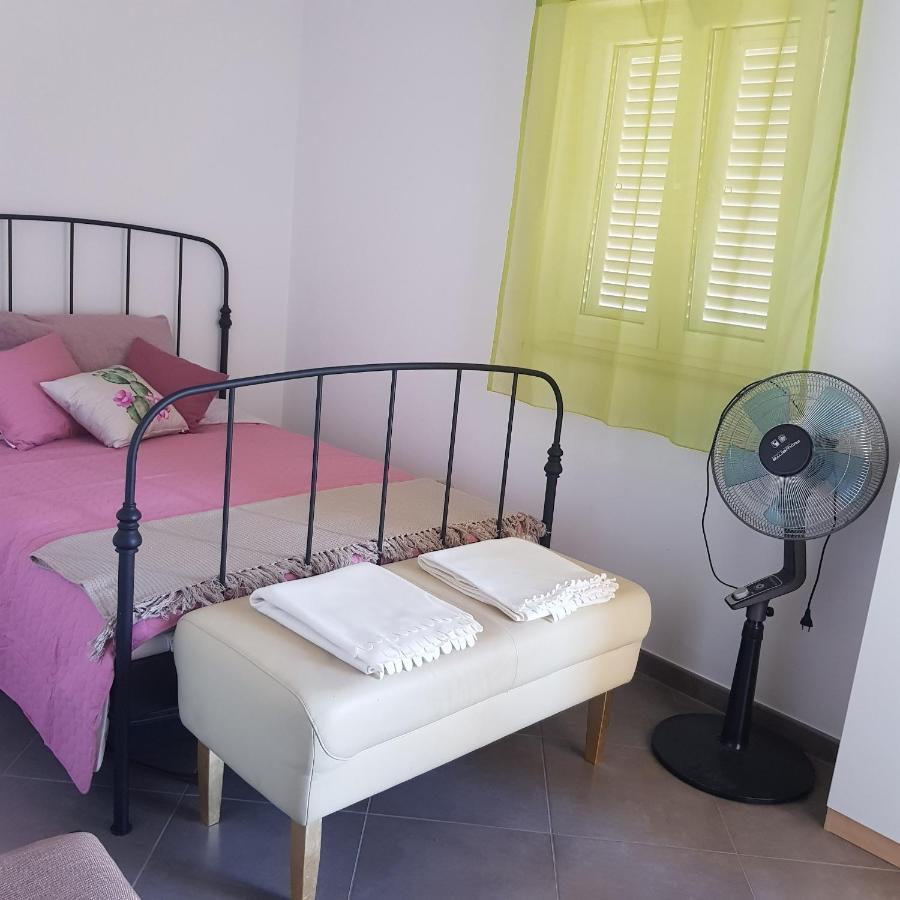Apartmani Afrodita Sutivan Extérieur photo