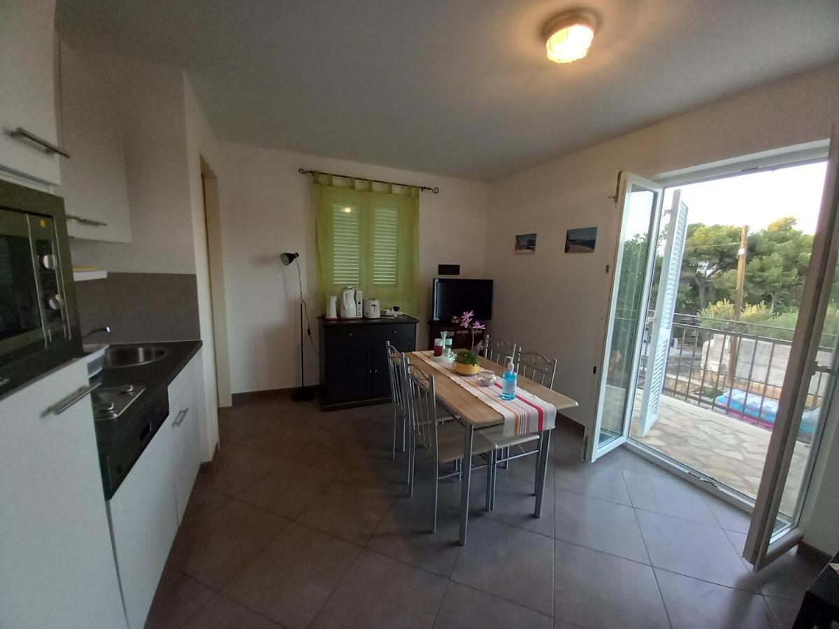 Apartmani Afrodita Sutivan Extérieur photo